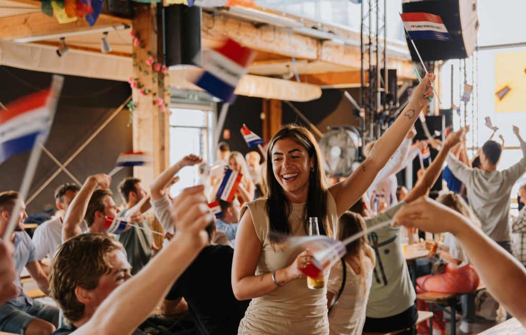 Zanger Lars van der Meij bij Happy Feelings Festival IJland Amsterdam
